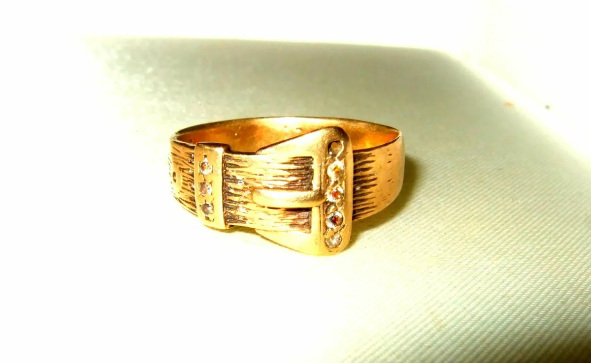 Vintage Hallmarked 9ct Gold & Diamonds Belt Ring - Image 1