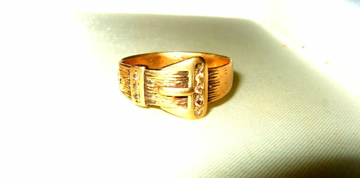 Vintage Hallmarked 9ct Gold & Diamonds Belt Ring - Image 3