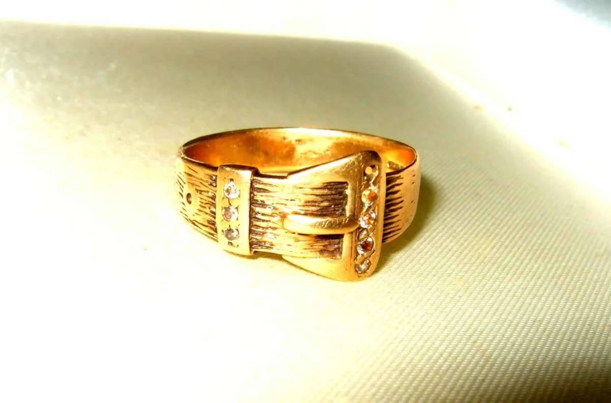 Vintage Hallmarked 9ct Gold & Diamonds Belt Ring - Image 4