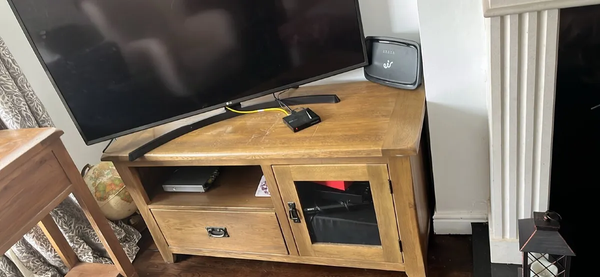 TV table/ cabinet - Image 1