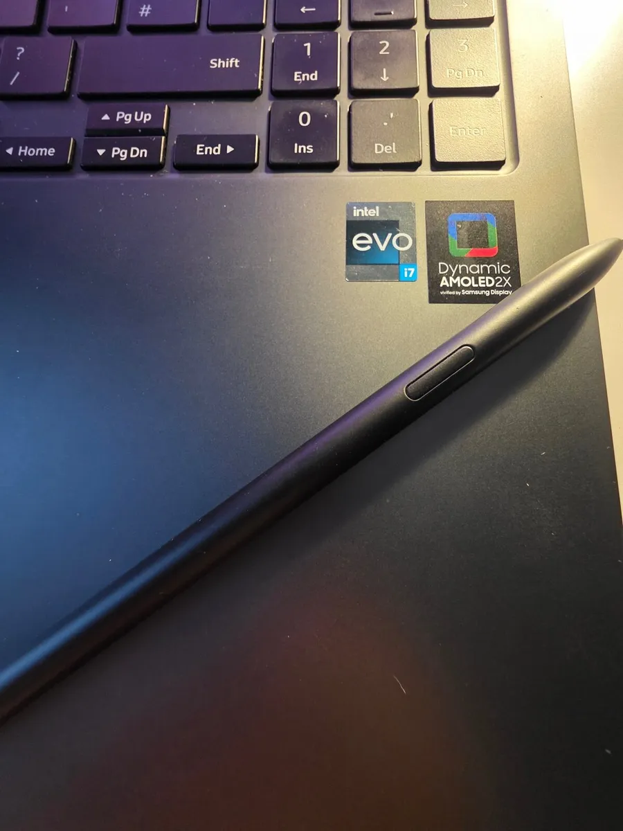 Laptop - Image 3