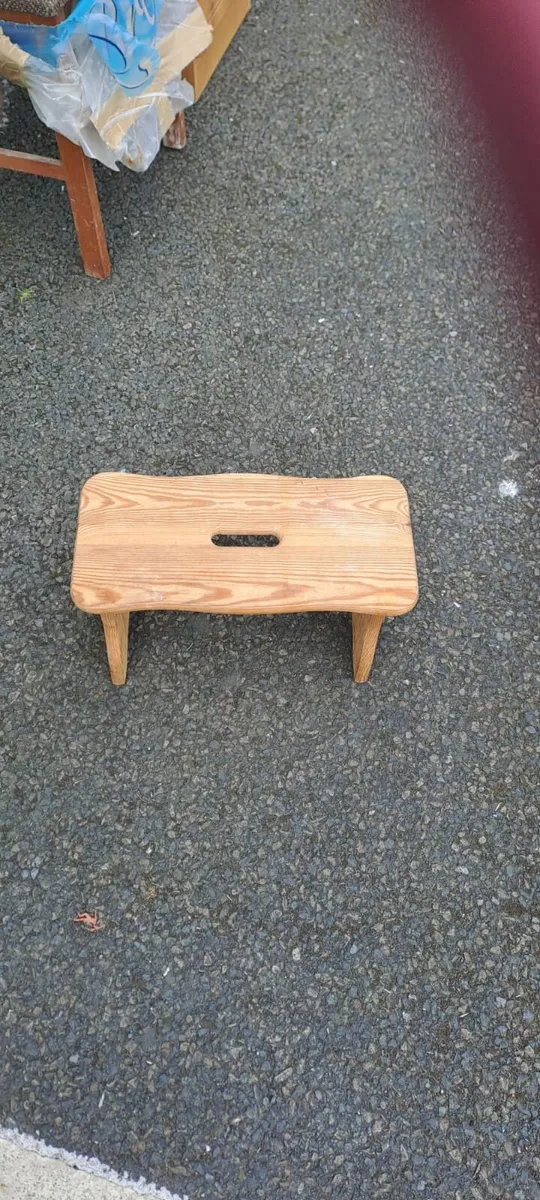 Pine Foot Stool Step - Image 1