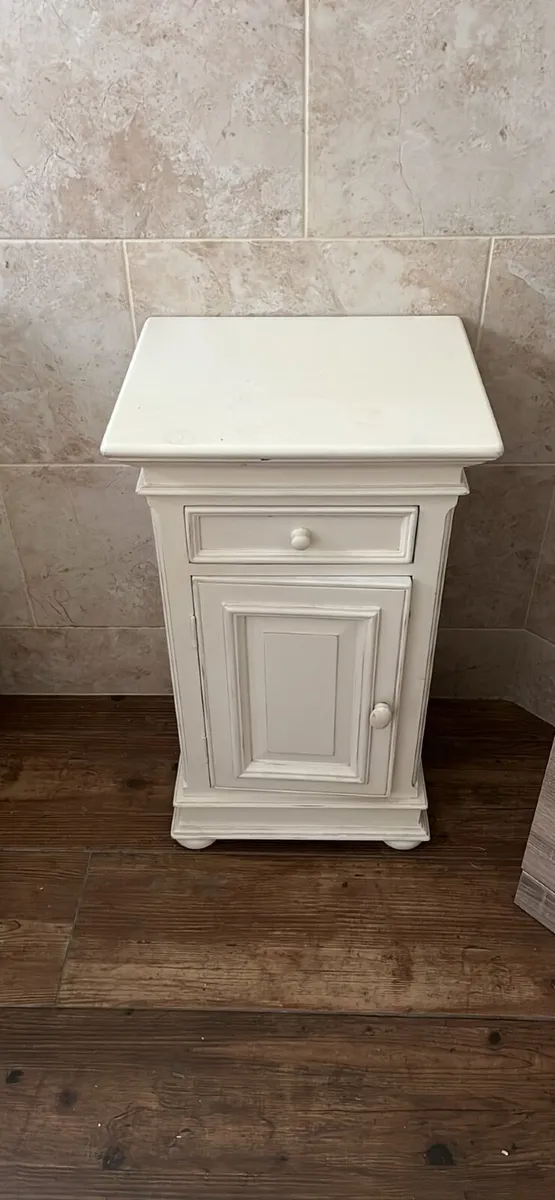 Bedside table - Image 1