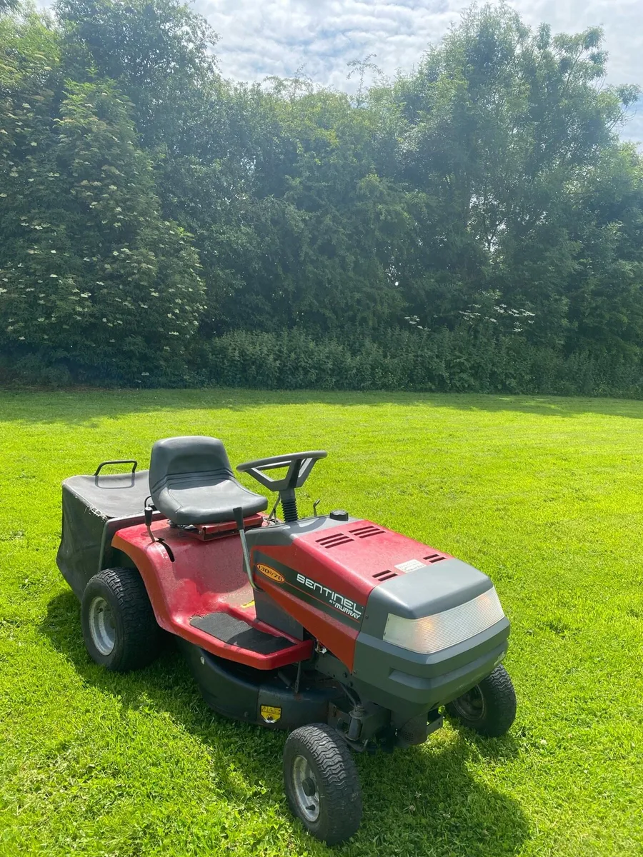 Murray ride on lawnmower - Image 1