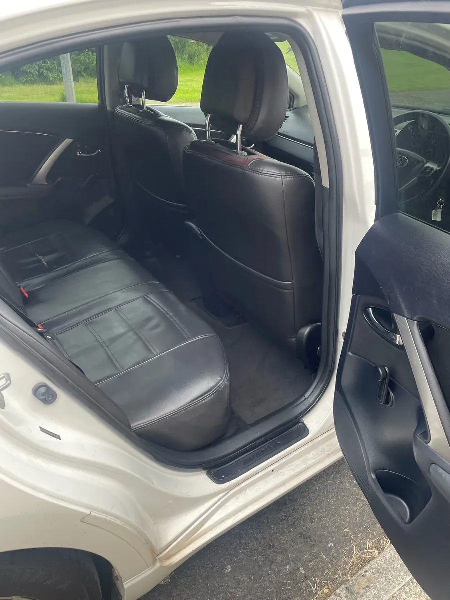 Price €4,995 Toyota Avensis 2013 D4D - Image 2