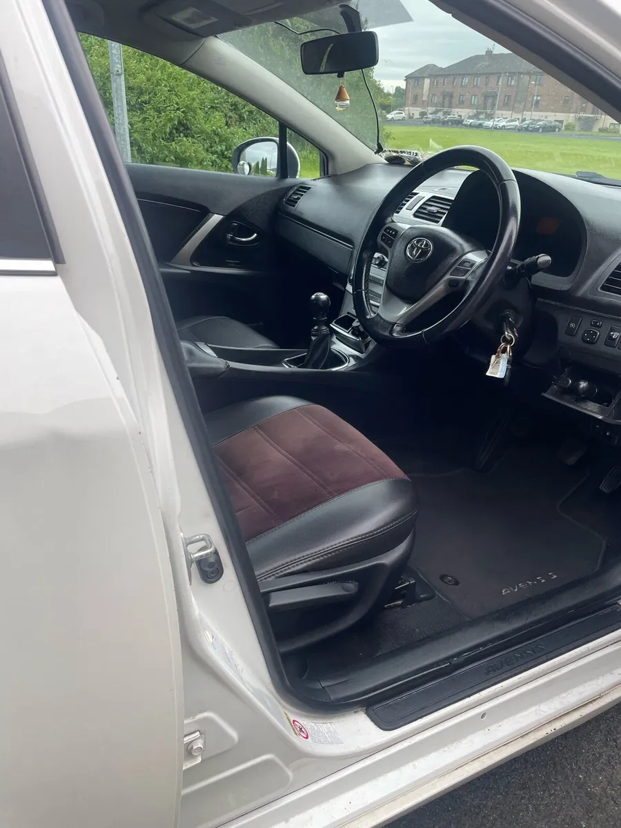 Price €4,995 Toyota Avensis 2013 D4D - Image 3