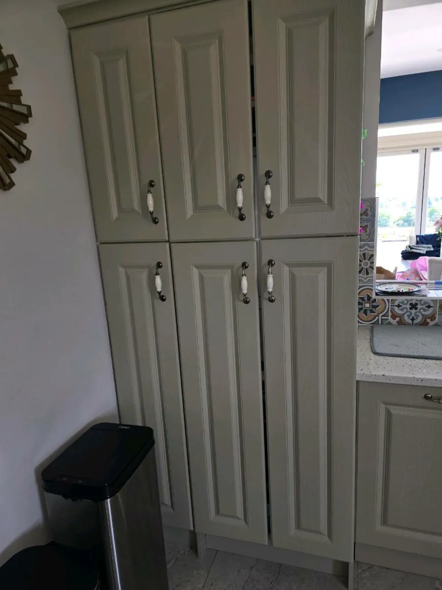 Kitchen Doors and Drawers - Image 3