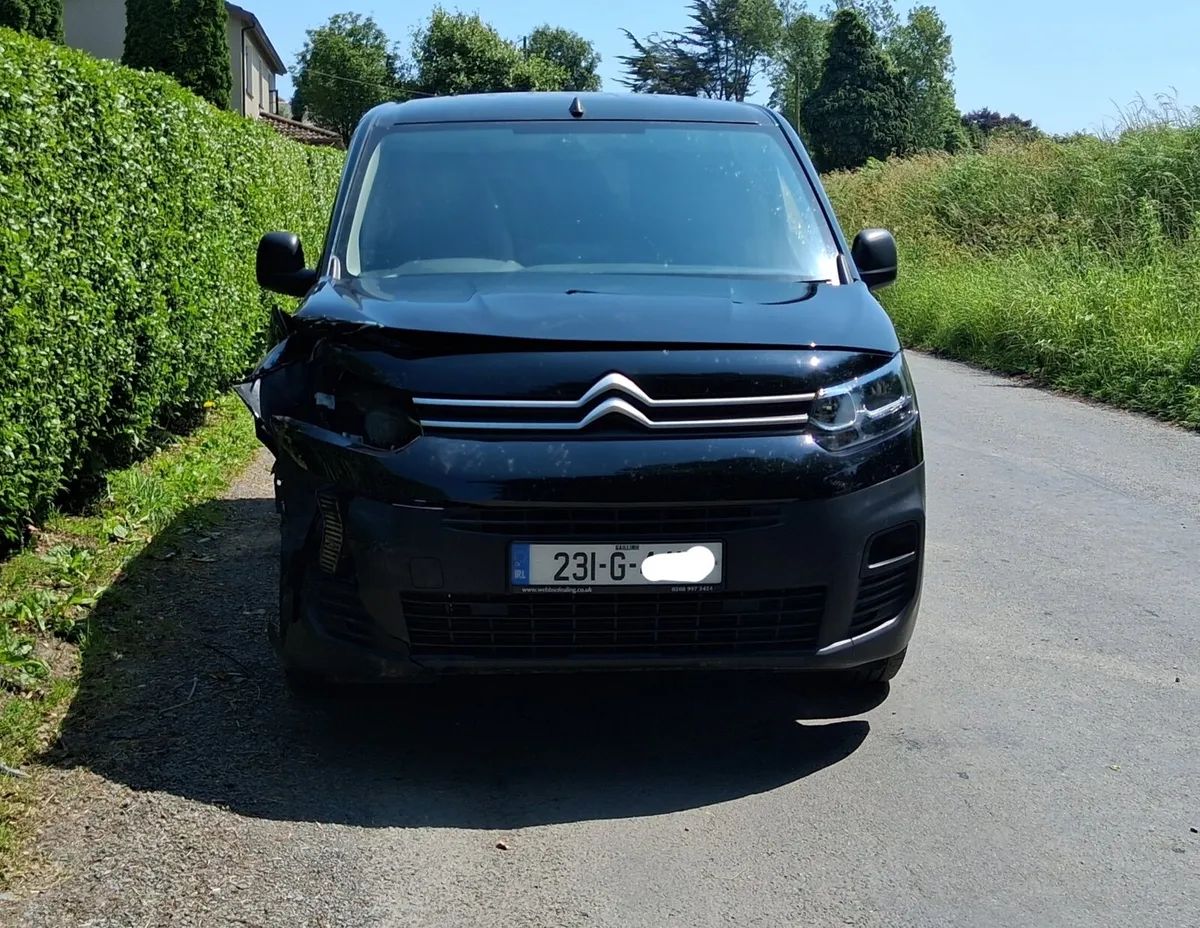 2023 CITROËN BERLINGO - Image 2