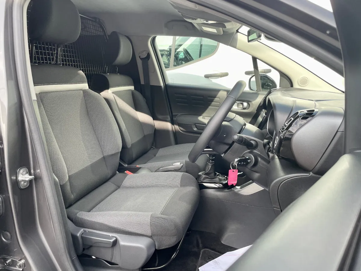 Citroen C3 Aircross 1.5HDI 2 Seat Commercial,2024 - Image 4
