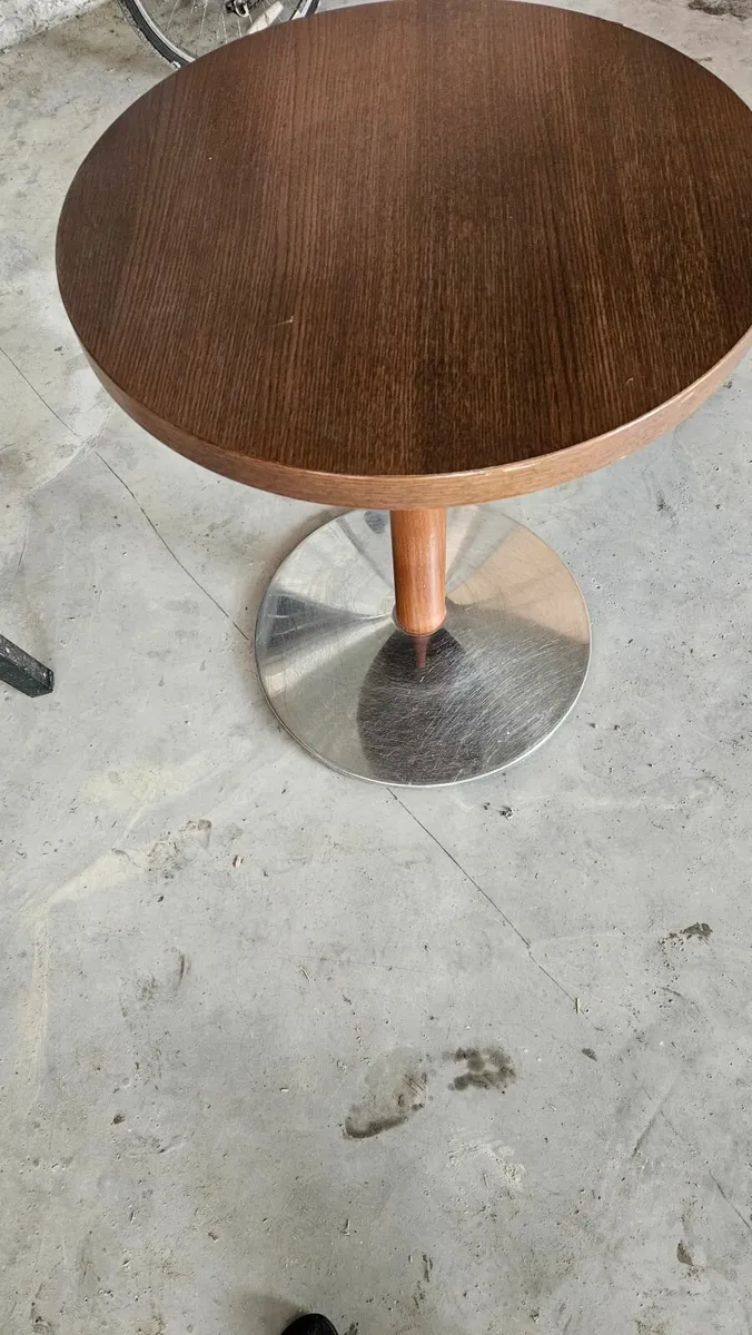 TABLE - Image 3