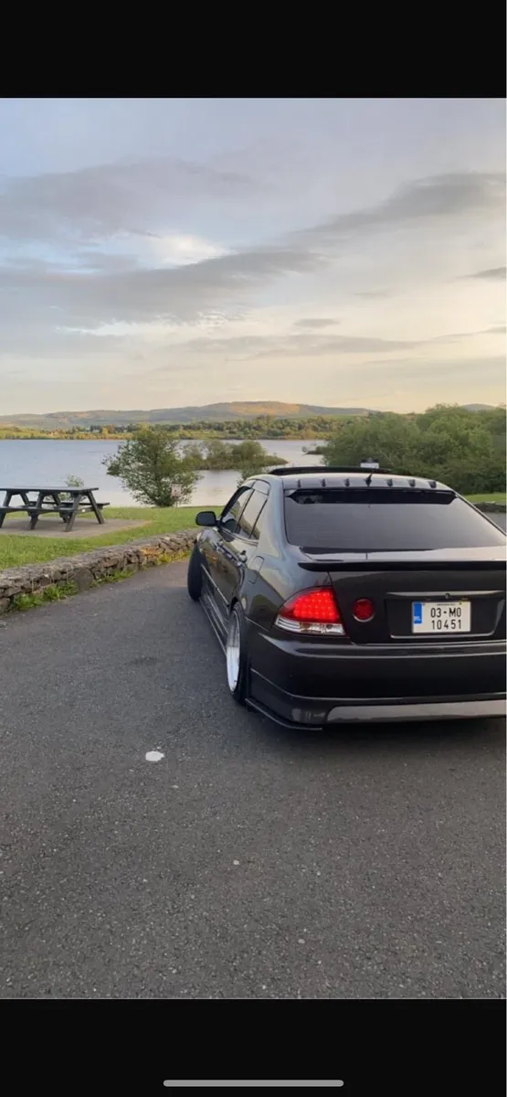 Lexus is200 - Image 2