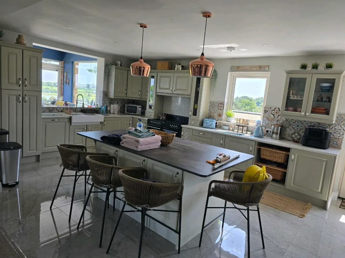 Kitchen Doors and Drawers - Image 1