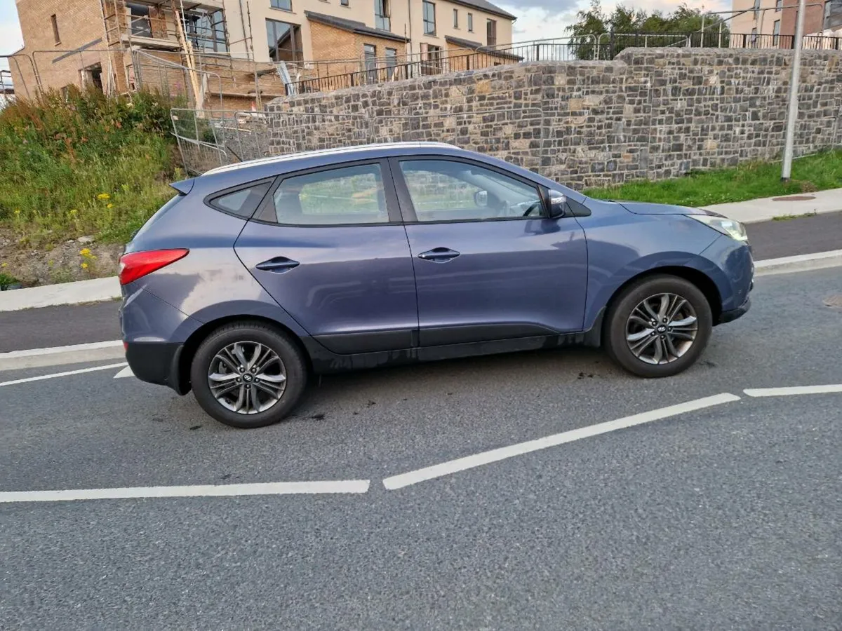 Hyundal Ix35 nct 08/2026 tax 07/2025 - Image 3