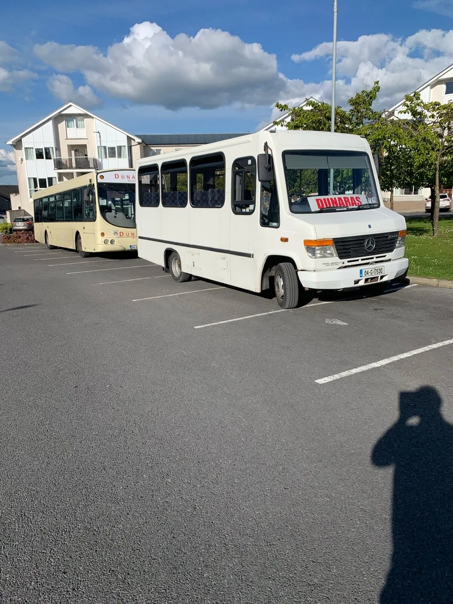 Mercedes 0813 33 seater bus - Image 1