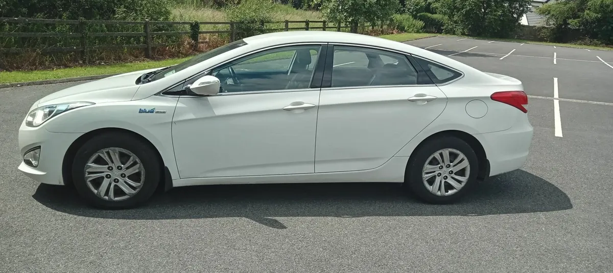 Hyundai i40 2013 Nct and Tax - Image 4