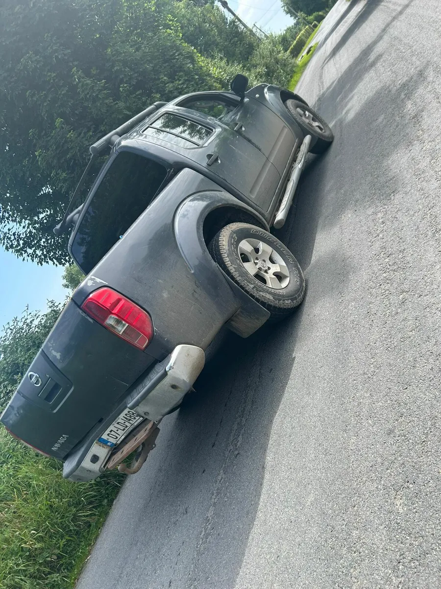 Nissan navara - Image 2