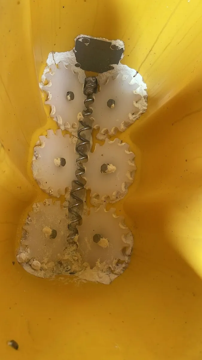 Automatic Calf Feeder - Image 2