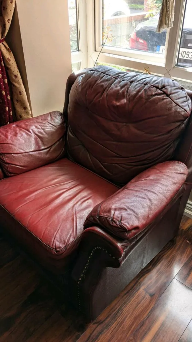 Leather Sofa set - Image 3