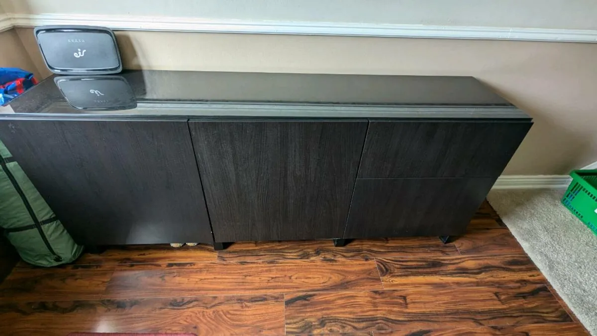 Shoe rack with storage drawers - Image 2