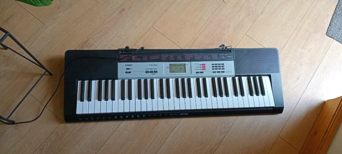 Casio key board - Image 1