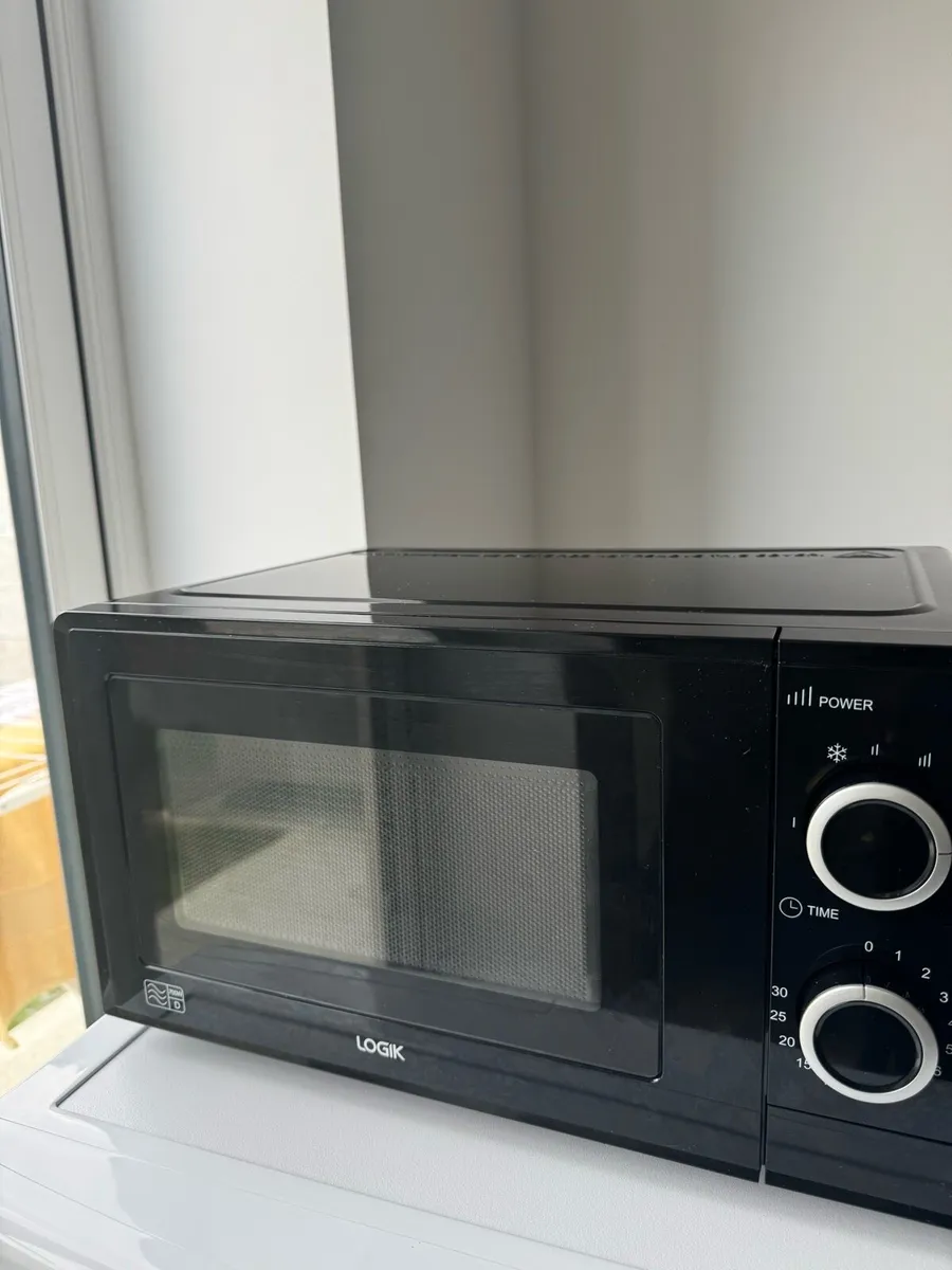 Microwave - Image 1