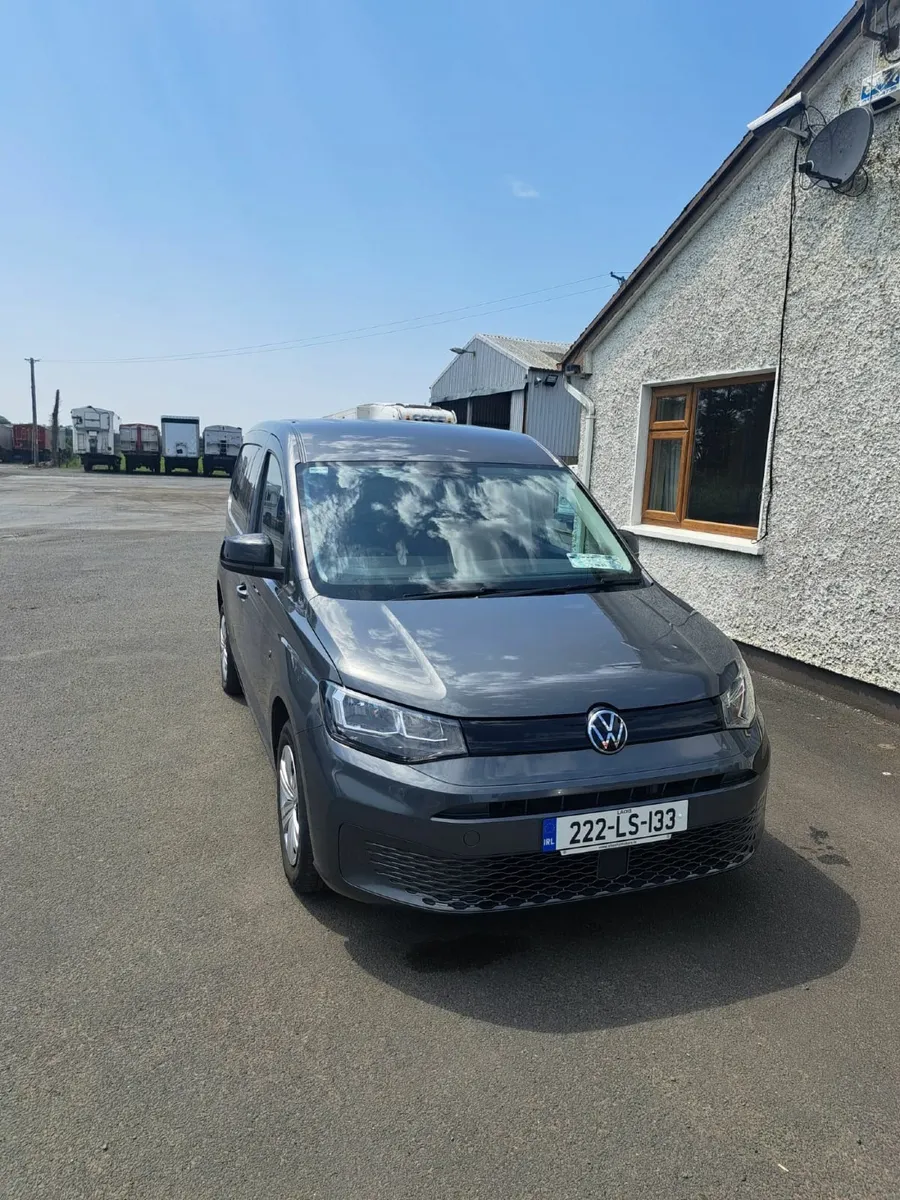 Volkswagen Caddy 2022. 24k kms - Image 3