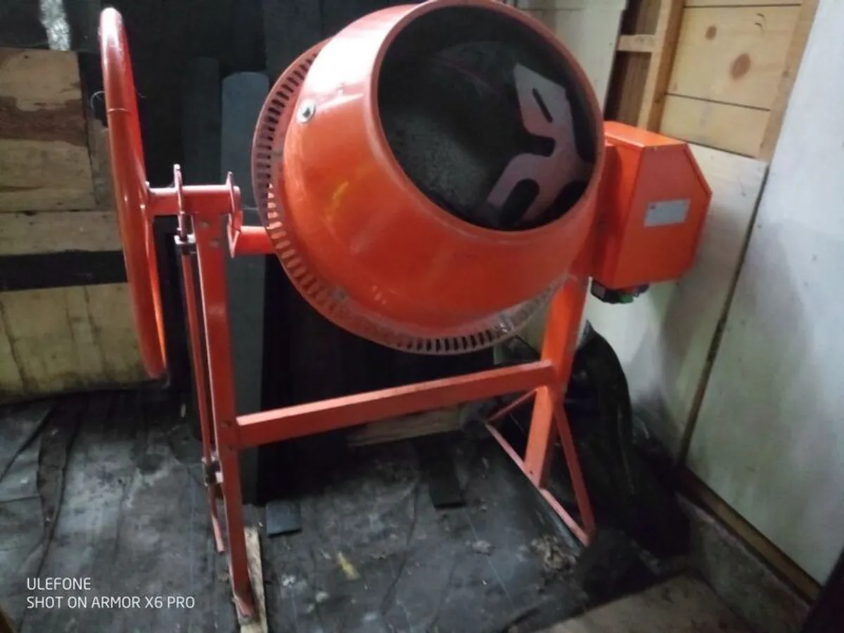 Cement Mixer - Image 4