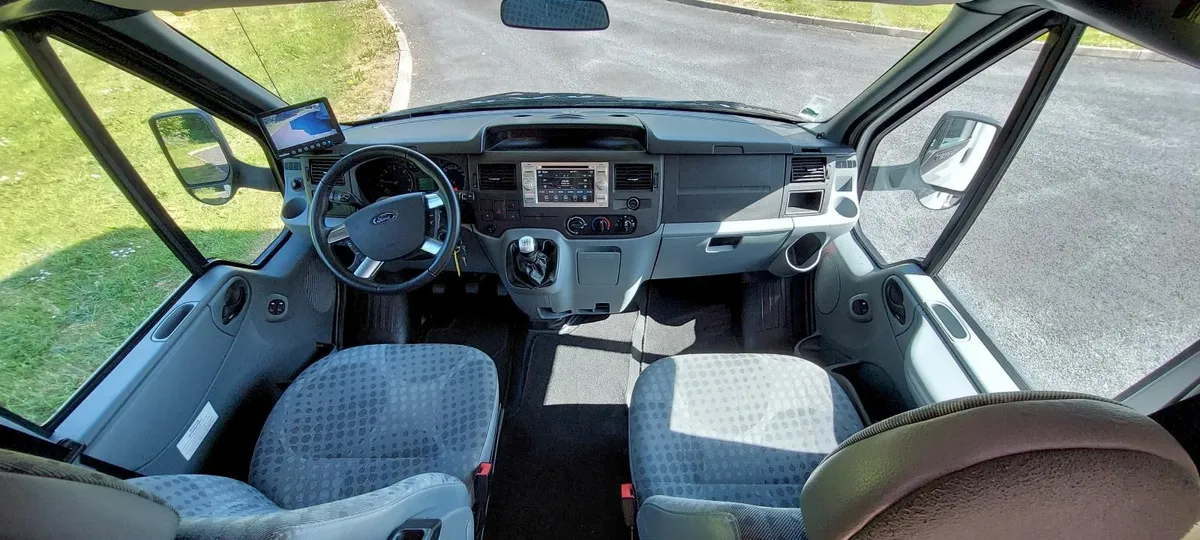2011 EURA MOBIL PROFILA A685 MOTORHOME - Image 3