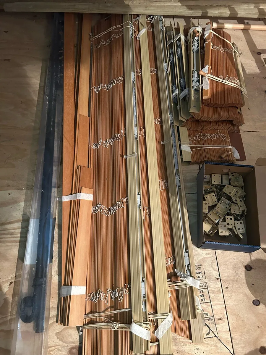 Window blinds - Image 1