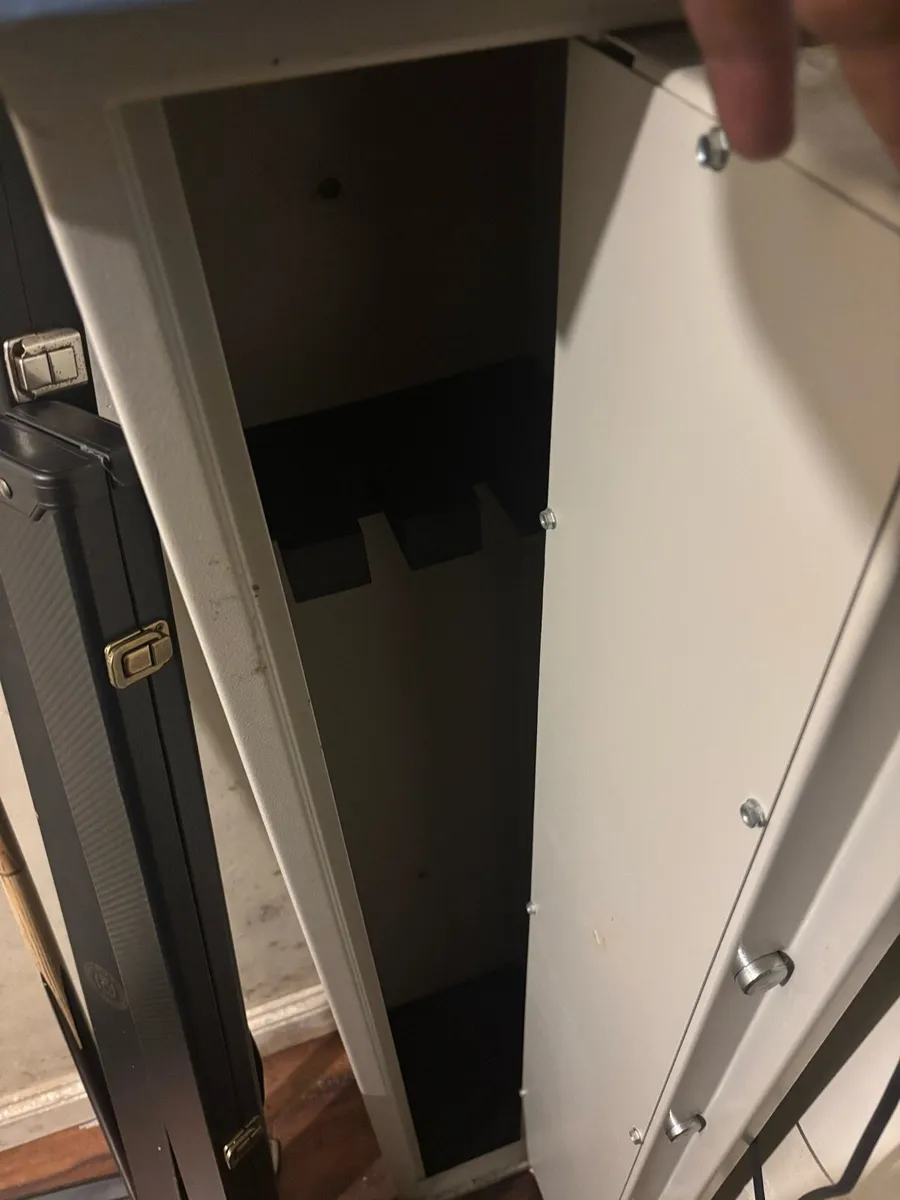 Gun safe - Image 2