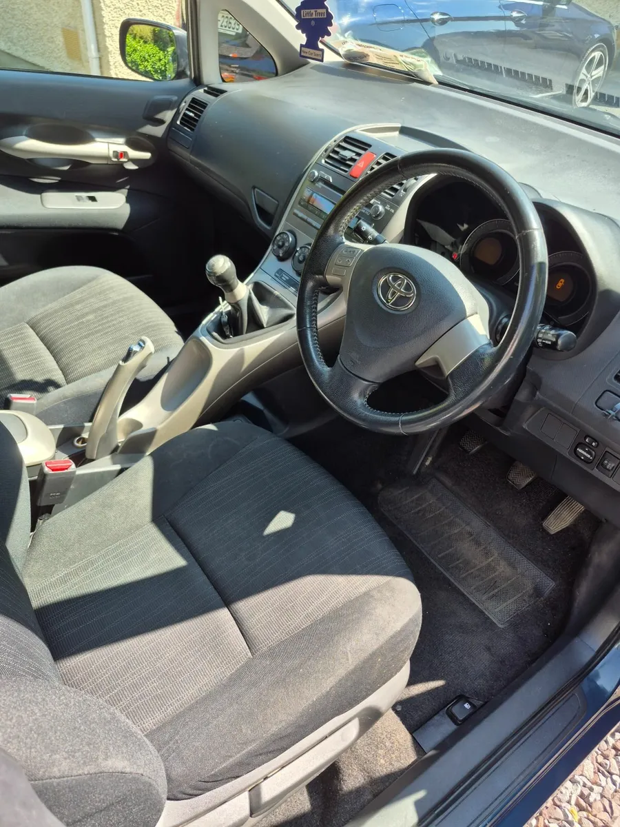 Toyota Auris 2007 - Image 4