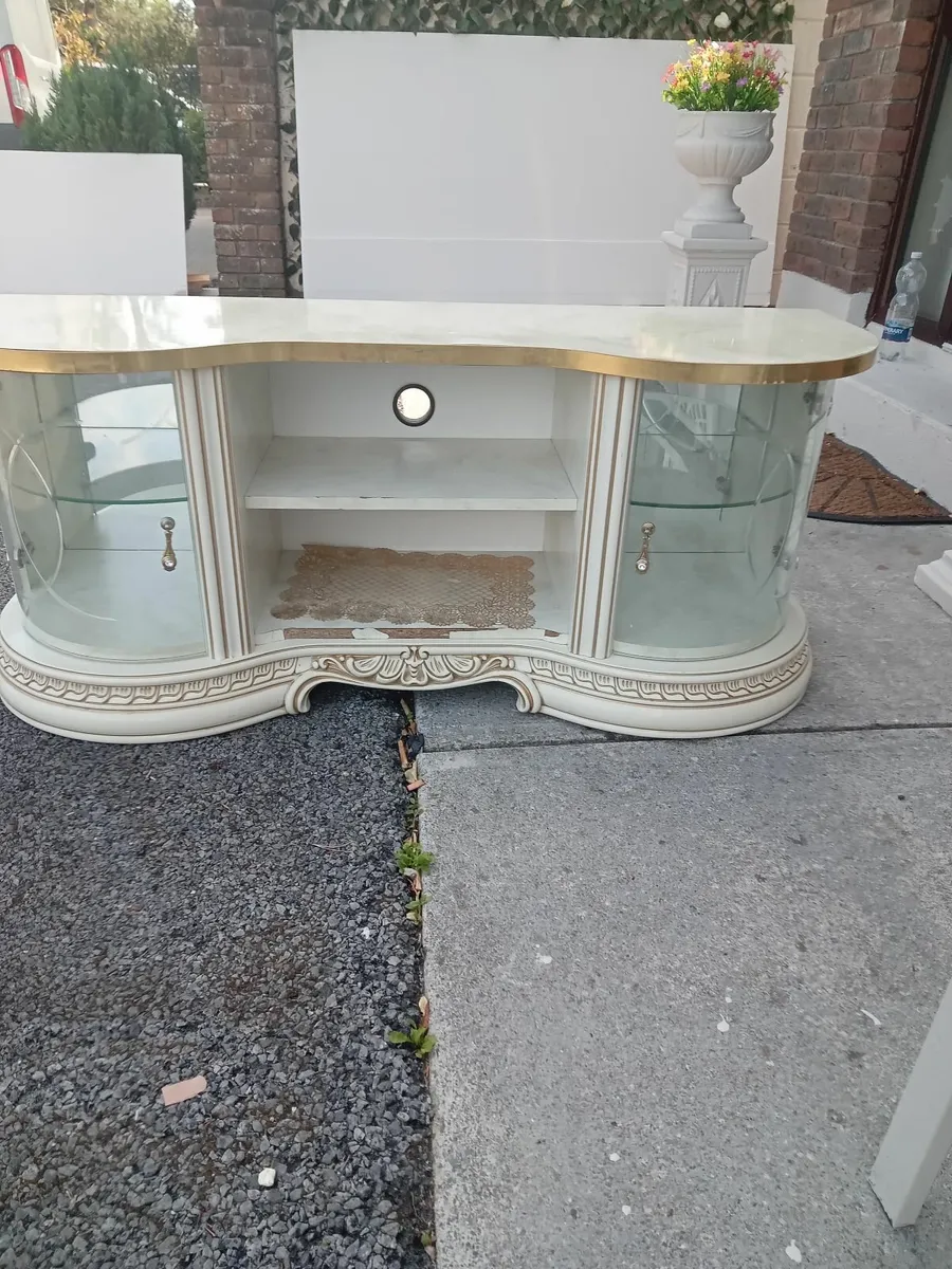 Marble effect tv stand 50 euro - Image 1