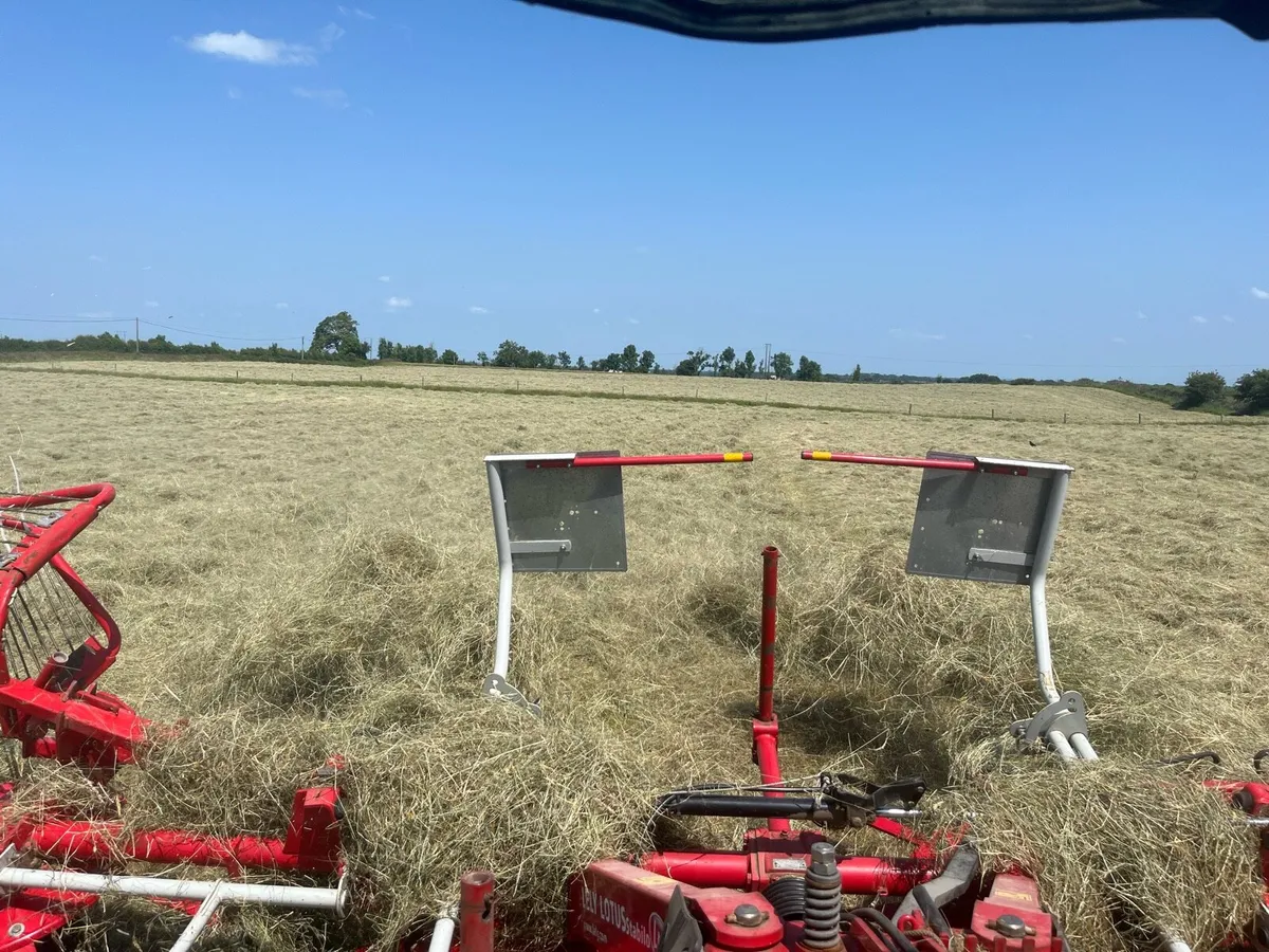 Hay (Square & Round) - Image 1