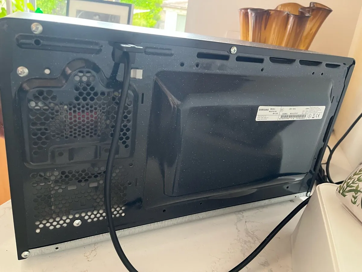 Microwave - Image 2