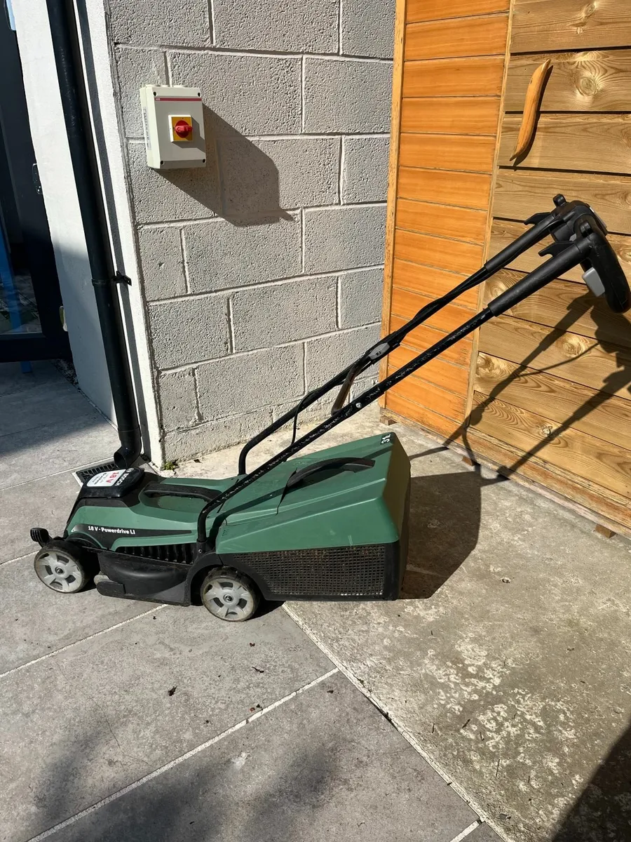 Bosch Electric Lawnmower - Image 3