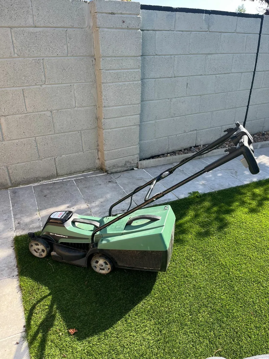 Bosch Electric Lawnmower - Image 4