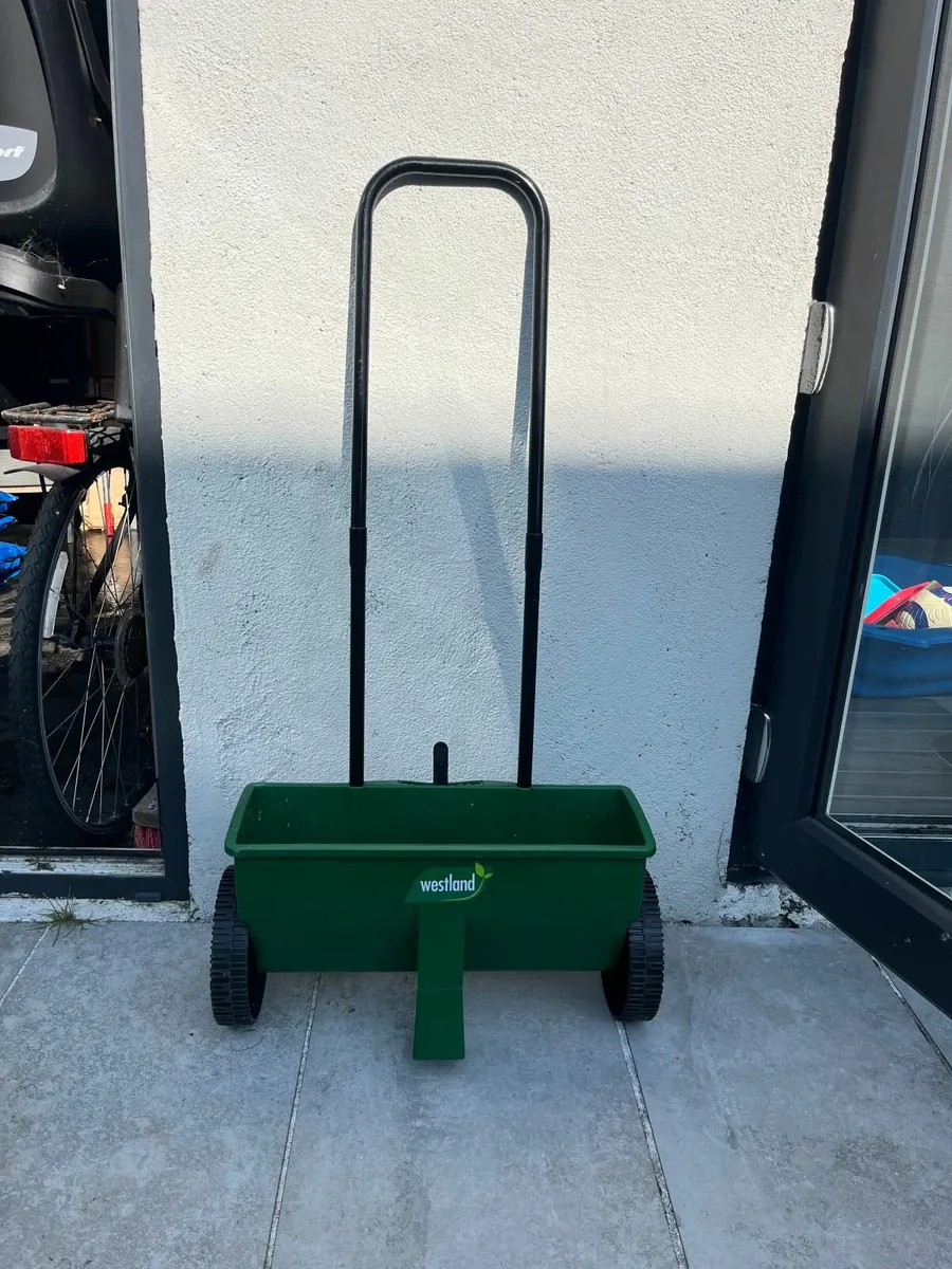 Manual Seed/Feed Spreader - Image 2