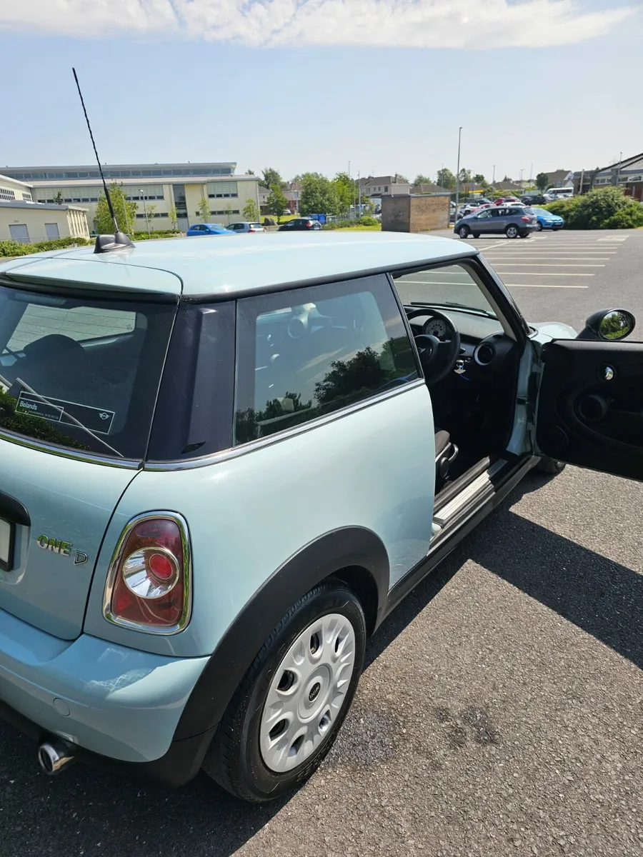 Mini One - Image 4