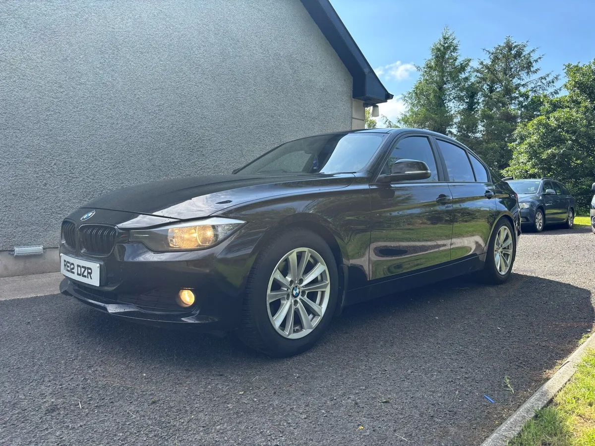 2012  BMW 320d F30 - Image 2