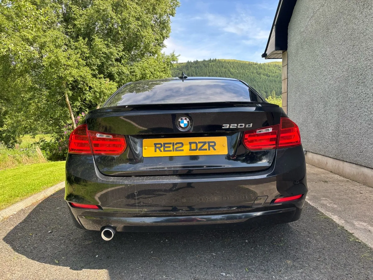 2012  BMW 320d F30 - Image 4