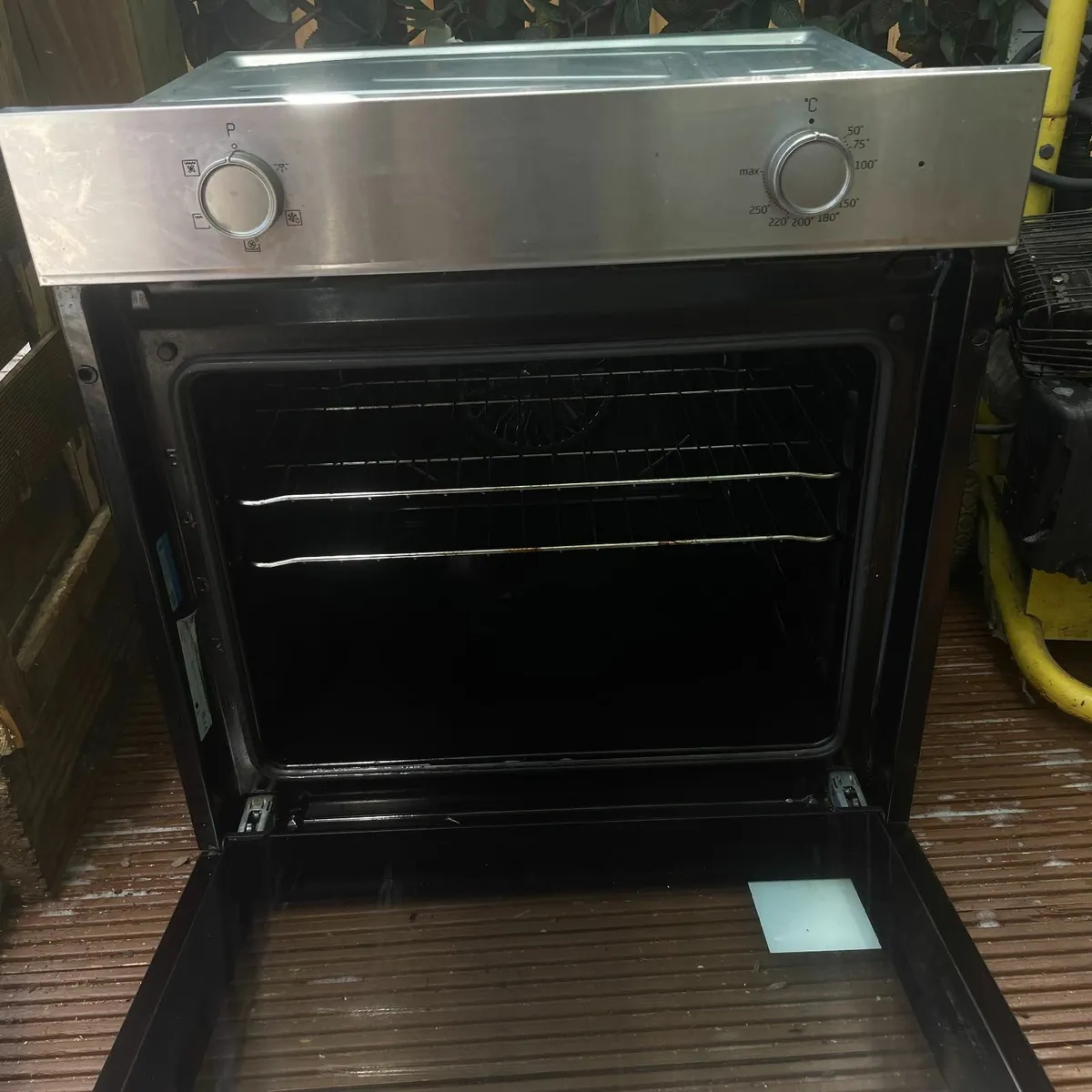 Oven - Image 2