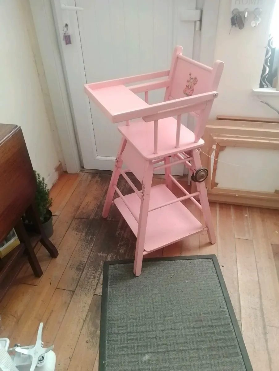 Antique baby chair - Image 2