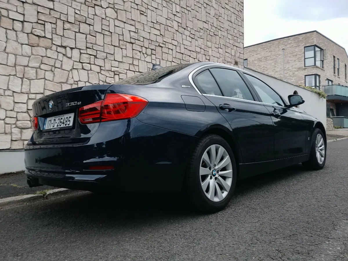 BMW 3-Series 330e Iperforman Ephevse2 Zleb 4DR Aut - Image 3
