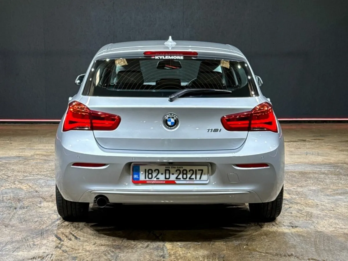 BMW 1-Series 1.5 AUTOMATIC - HALF CREAM LEATHER UP - Image 4