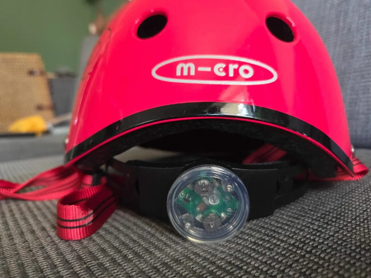 Micro Deluxe Safety Helmet For Boys And Girls - Image 3