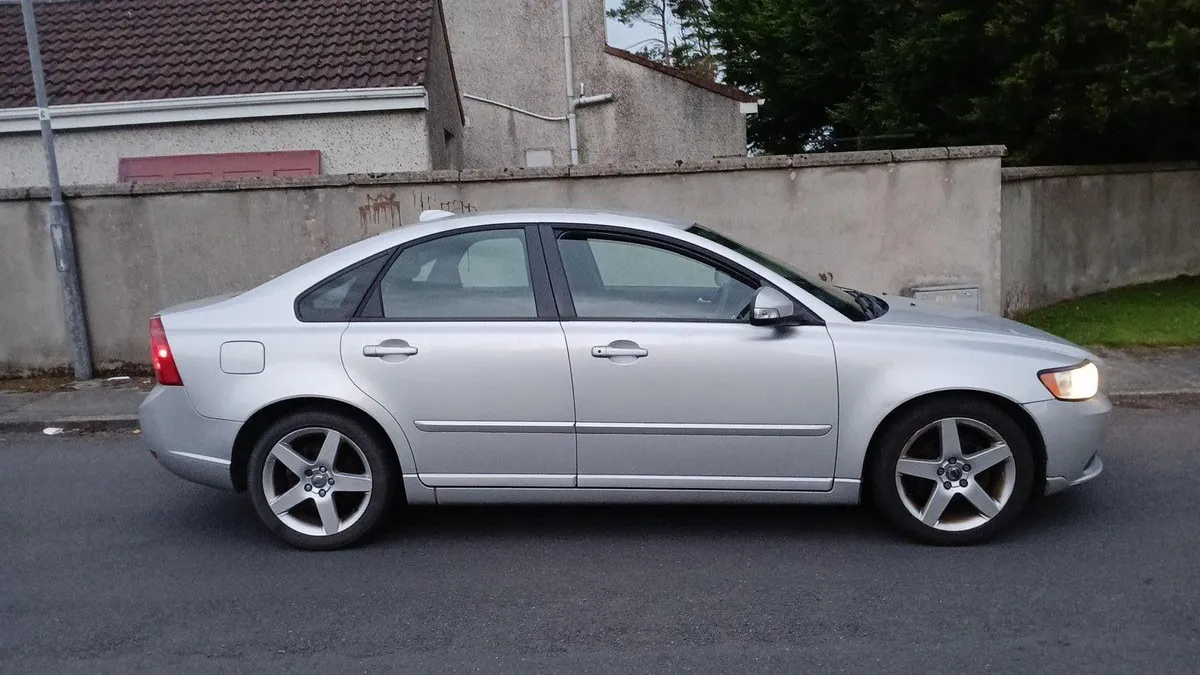 2011 volvo s40 1.6 diesel manual nct Dec 25 - Image 4