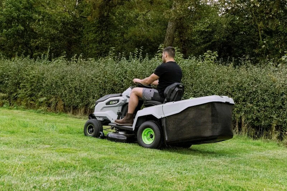EGO BATTERY POWERED TRACTOR MOWERS - Image 2