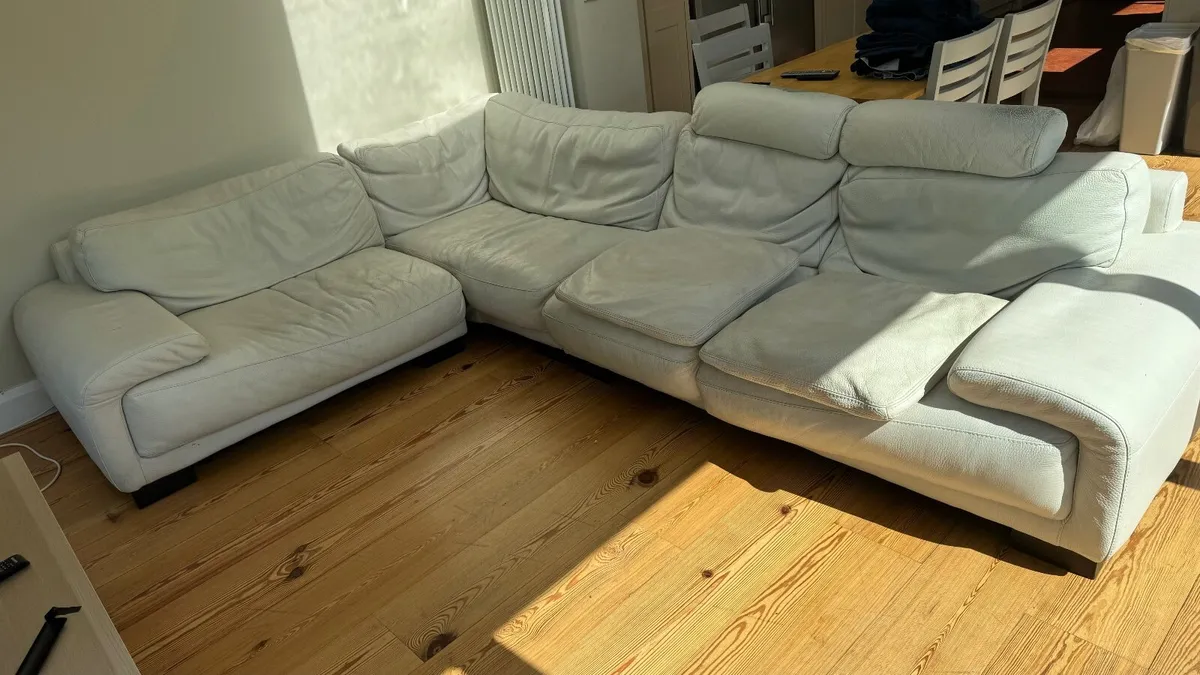 Creme L Shaped modular couch - Image 1