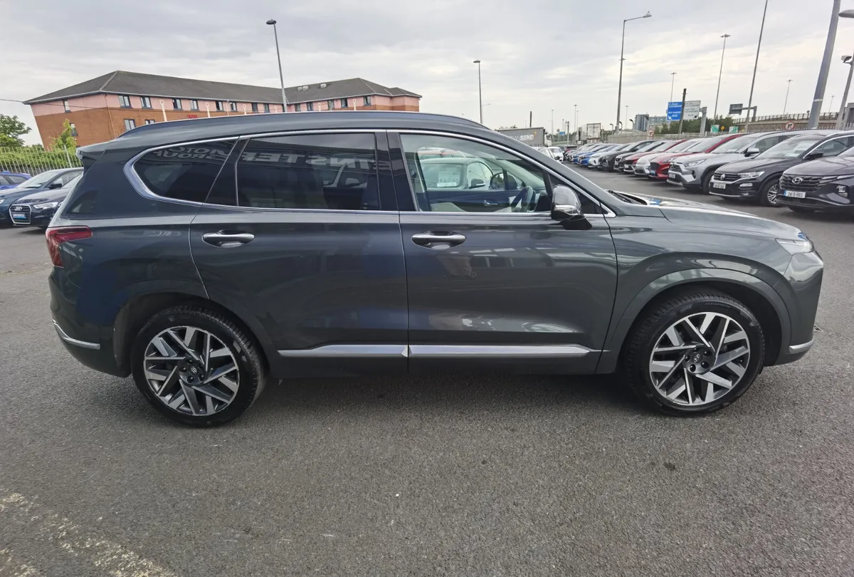 HYUNDAI SANTA FE 2.2 EXECUTIVE PLUS 4WD AUTOMATIC - Image 3