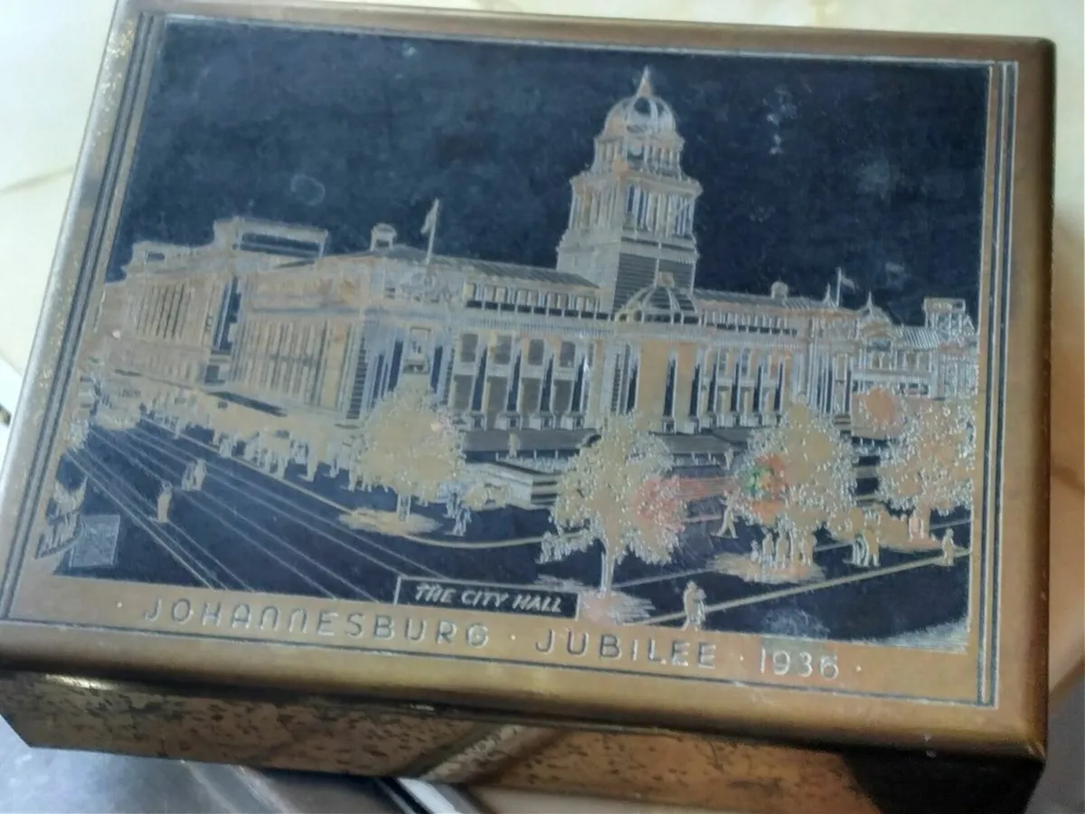 Vintage 1936 South African Cigar case - Image 1